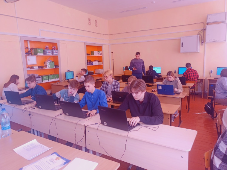 Встреча компьютерных гениев в Енисейском.